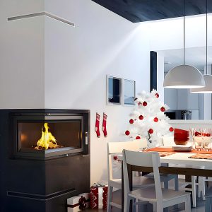 Τοποθετημένο ενεργειακό τζάκι Kratki Oliwia L BS 16kW σε μοντέρνο σαλόνι