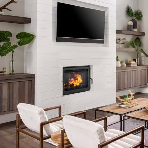 Ενεργειακό τζάκι σε τοίχο με τηλεόραση Kratki Antek PF σε media wall