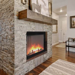 Διακόσμηση σαλονιού με ενεργειακό τζάκι Kratki Lucy 14 T διαμπερές διαχωριστικό χώρου